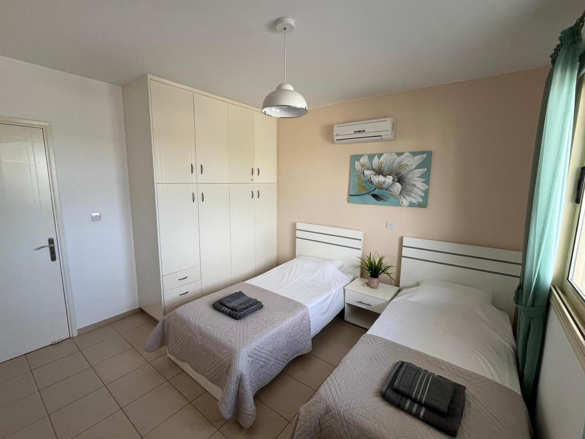 Royal Seacrest Residence Paphos Exterior photo