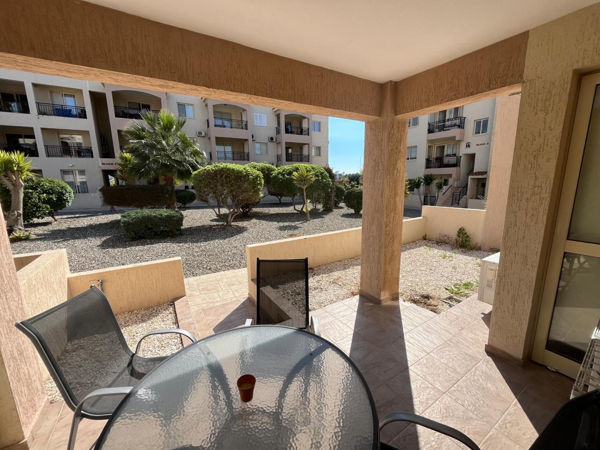 Royal Seacrest Residence Paphos Exterior photo