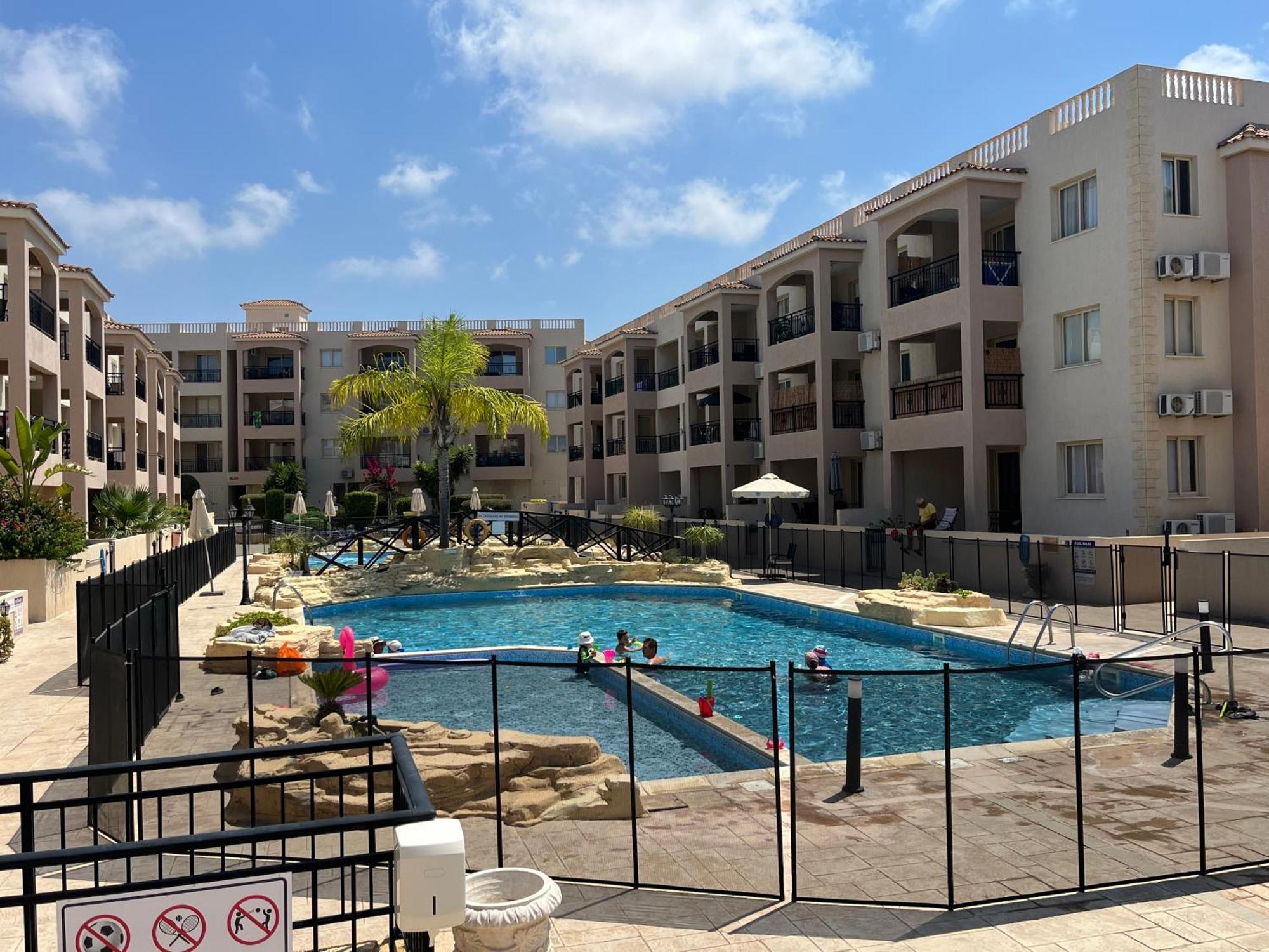 Royal Seacrest Residence Paphos Exterior photo
